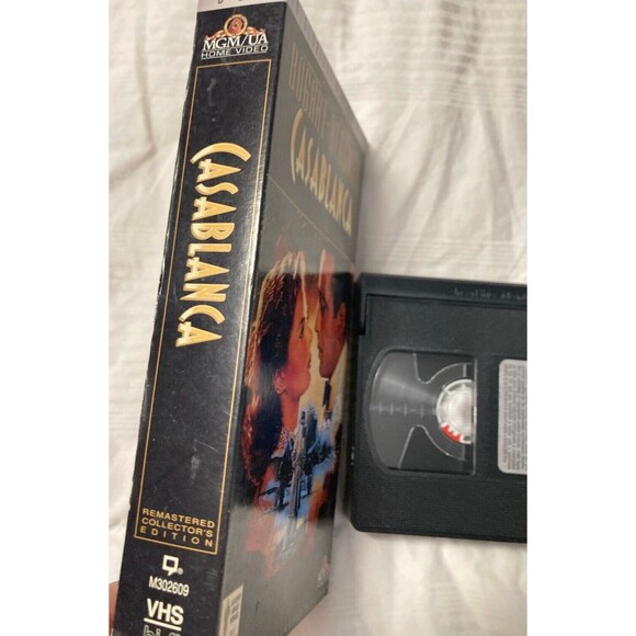 Casablanca VHS BLACK & WHITE Movie HUMPHREY BOGART Remastered Collectors Edition - Picture 6 of 10
